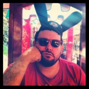 Meet your Posher, Lazaro